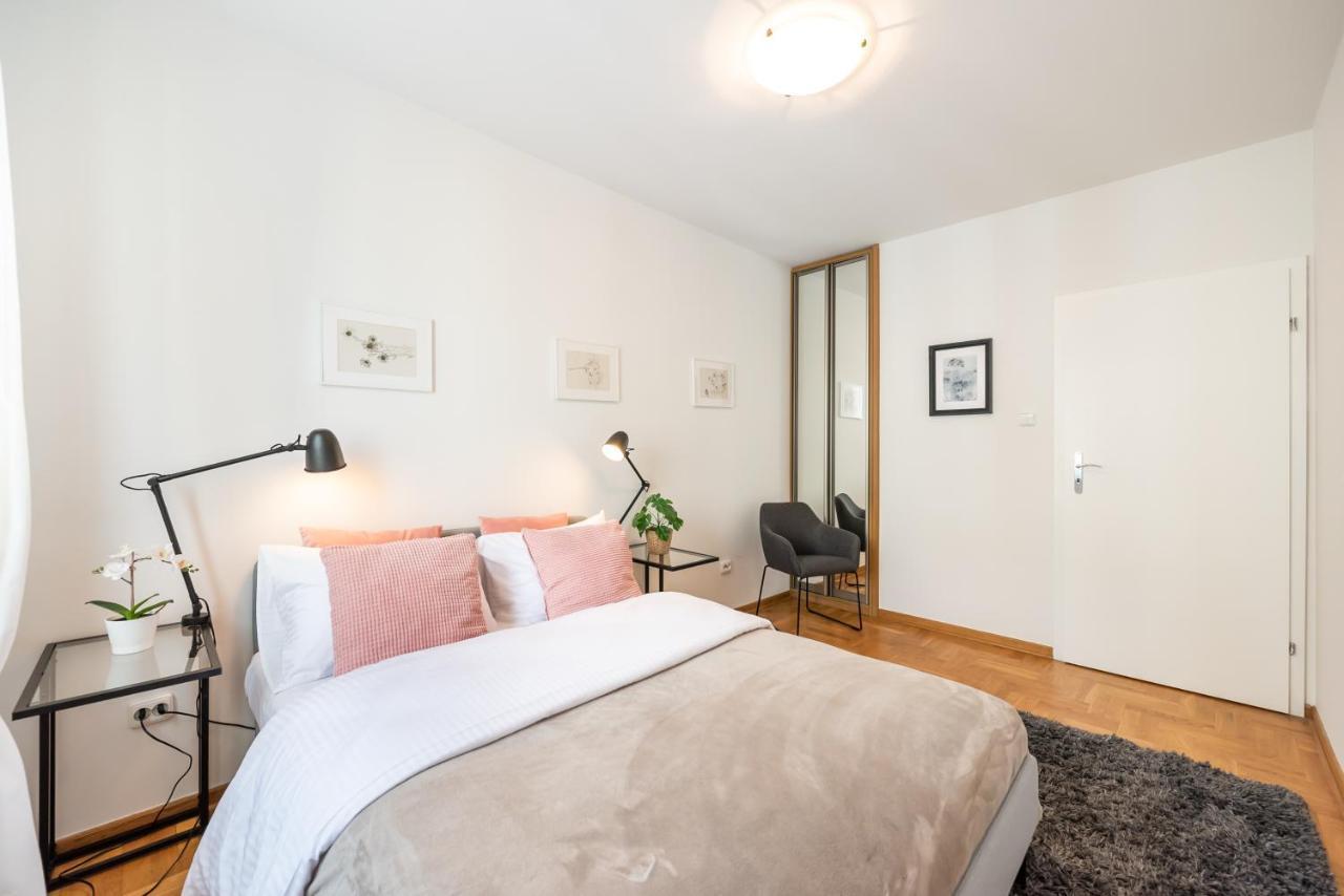 New Town Spacious Apartment Βαρσοβία Εξωτερικό φωτογραφία